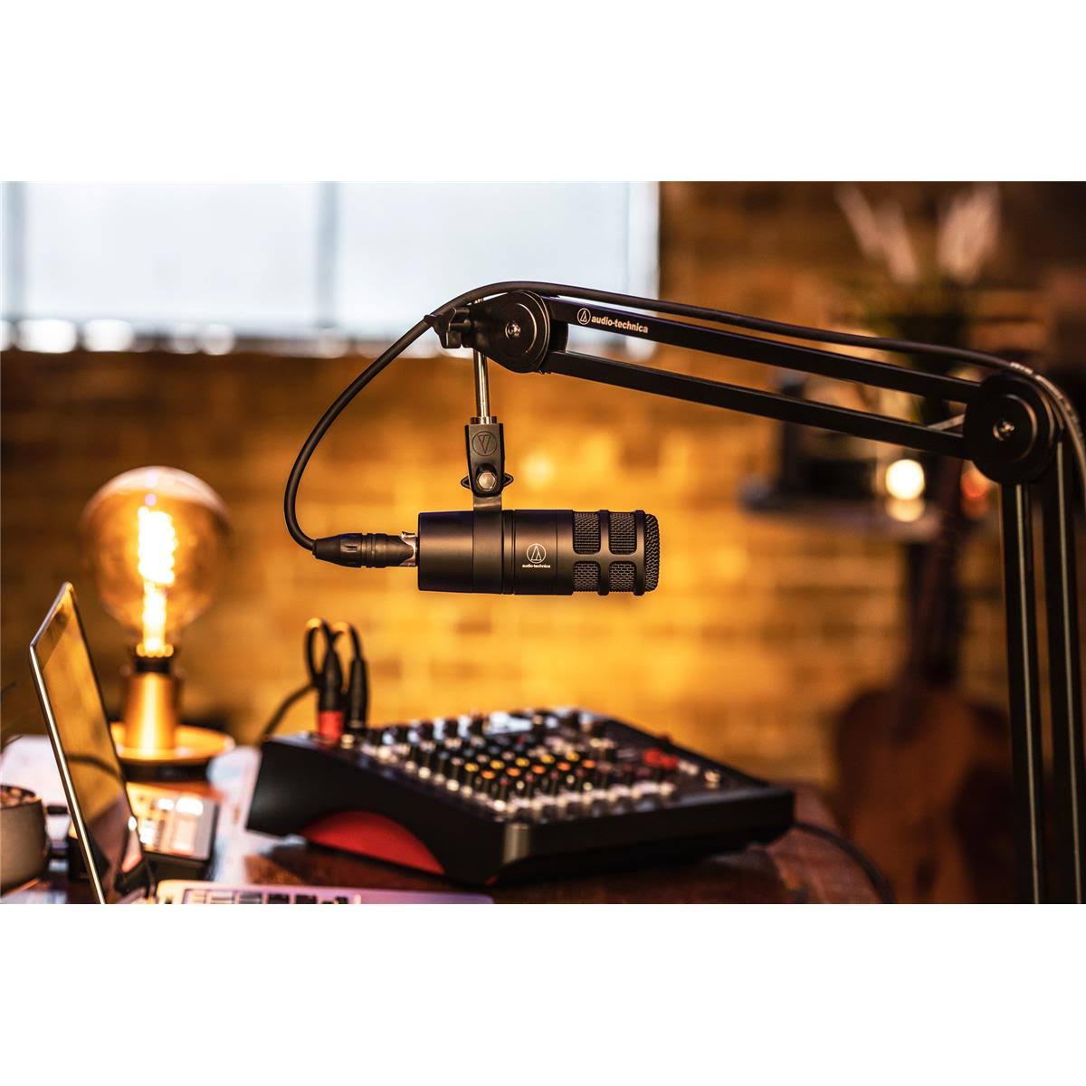Hypercardioid Dynamic Podcast Microphone C59873