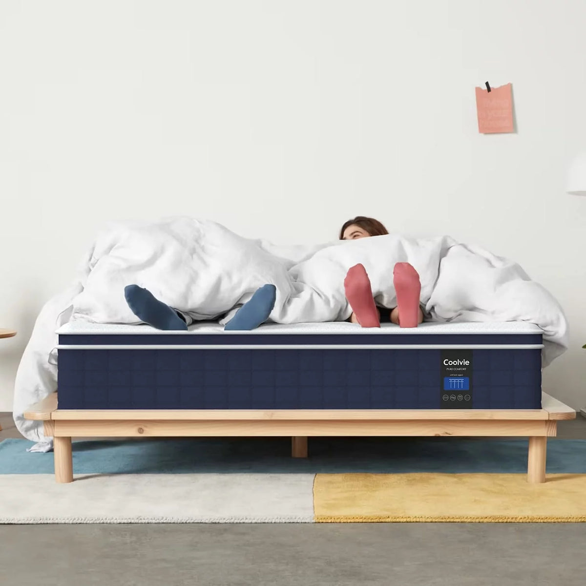 Queen 12 inch Hybrid Mattress with Pocket Springs Z479085