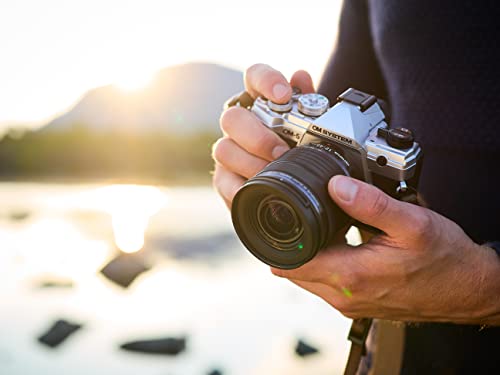 Black Mirrorless Camera U260