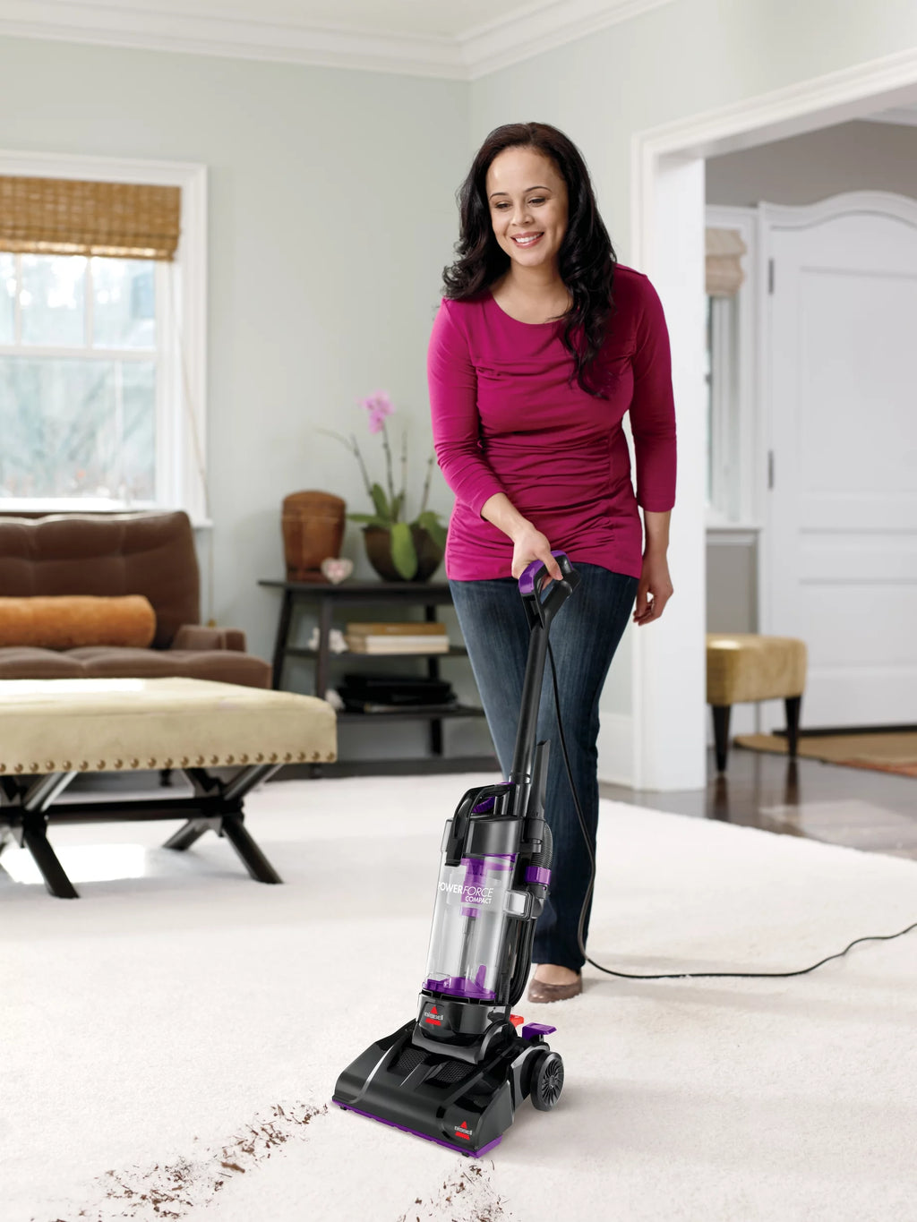 Compact Bagless Vacuum B1144