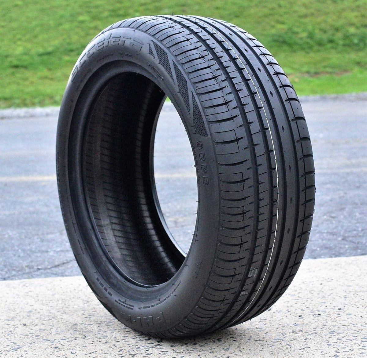 235/45R19 All-Season High Performance Radial Tire P9411