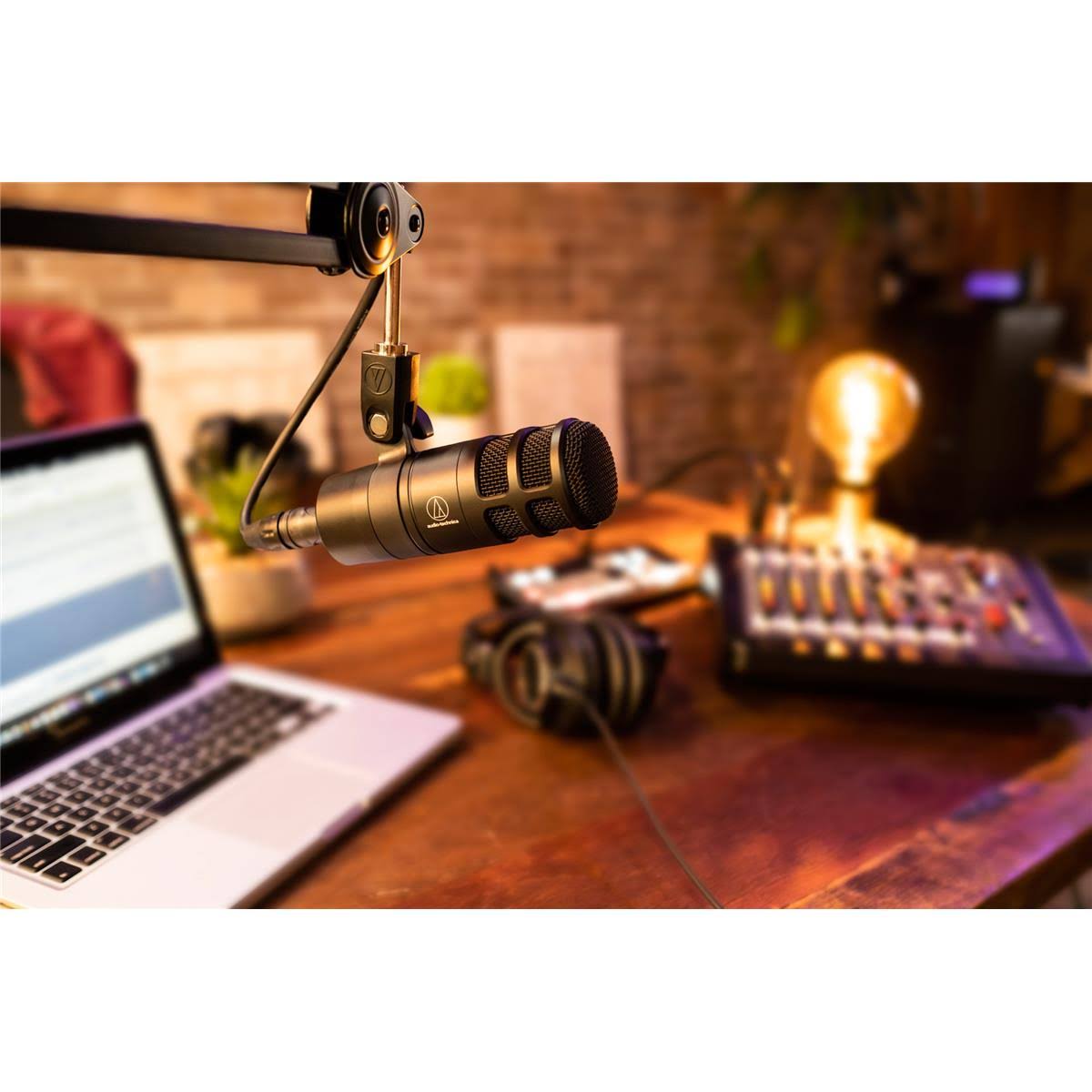 Hypercardioid Dynamic Podcast Microphone C59873
