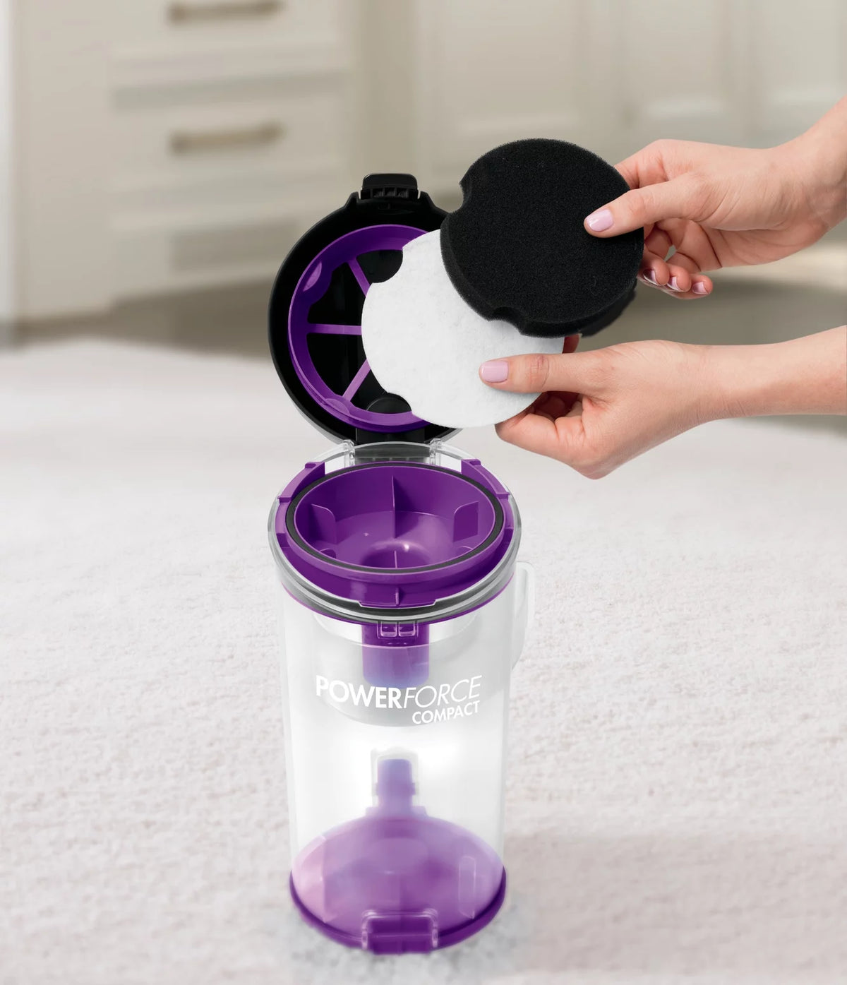Compact Bagless Vacuum B1144