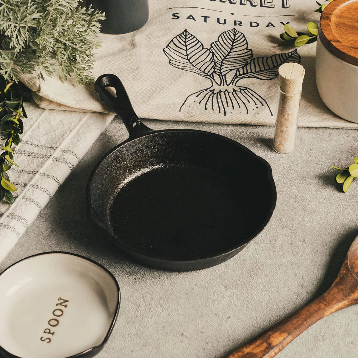 6-1/2 Inch Pre-Seasoned Cast Iron Skillet U61751