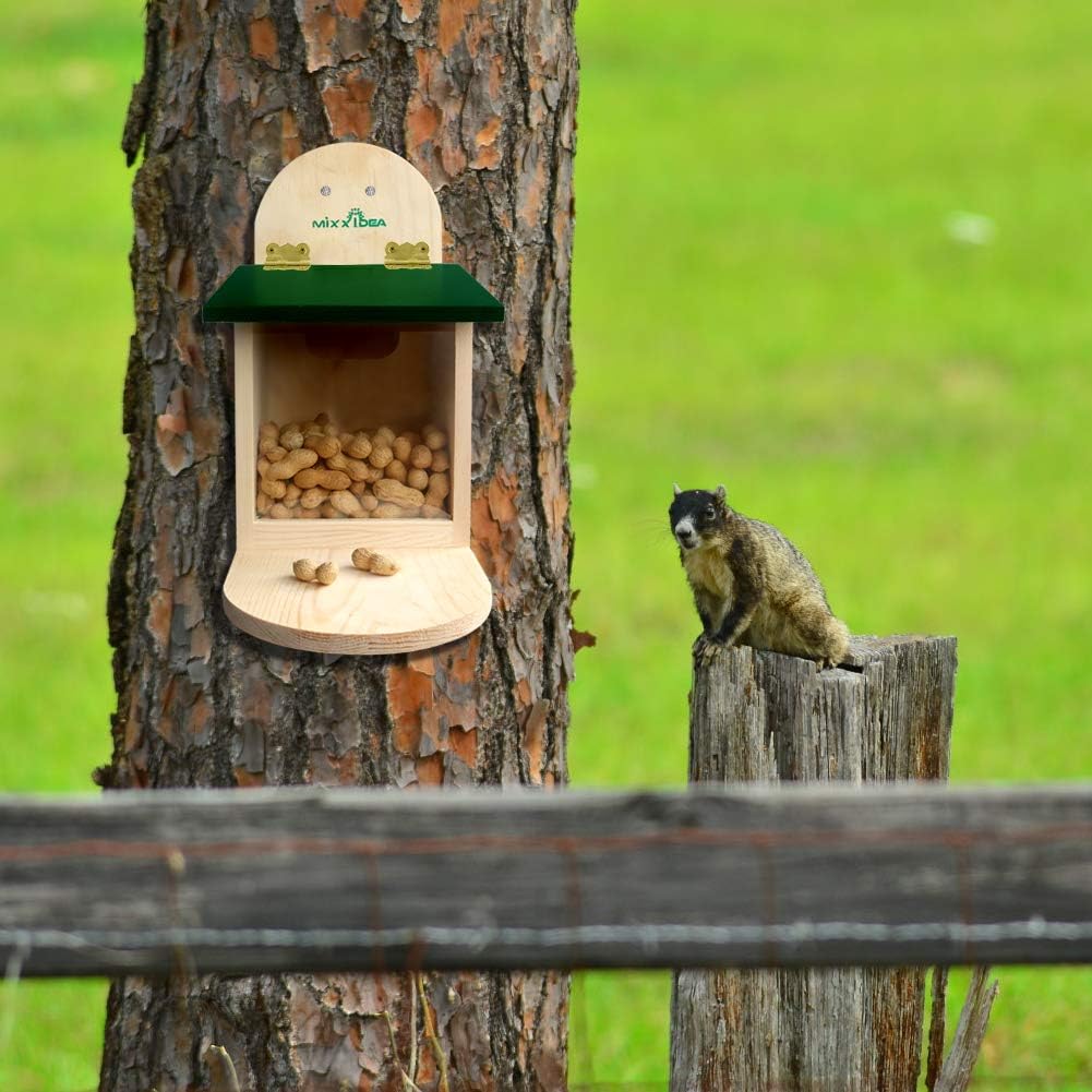 Wooden Squirrel Feeder Box with Umbrella I927
