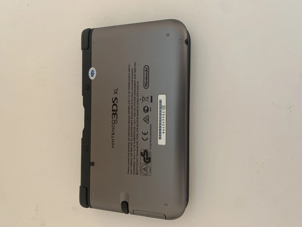 Used Nintendo 3DS XL Gun Metal Video Game Console with Stylus, Charger and 16 GB SD Memory Card G838343
