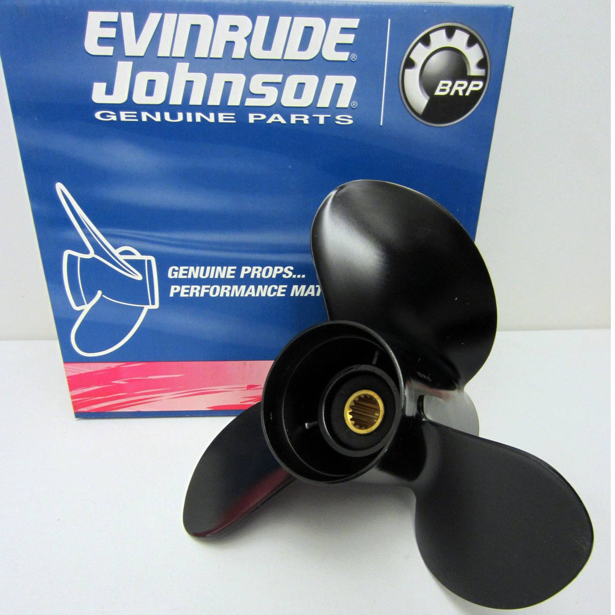 Aluminium Three Blade Right Hand Rotation Prop Y629375