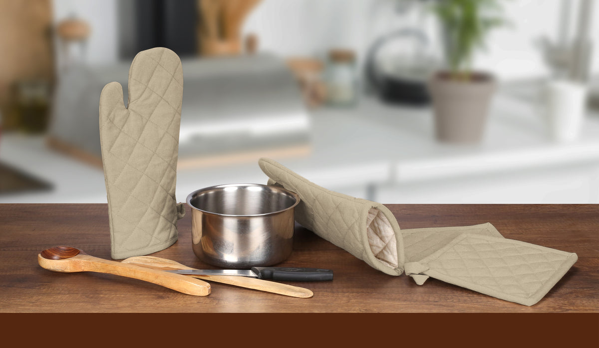 Beige 100% Cotton Oven Mitts & Pot Holders 4 Pack R69079
