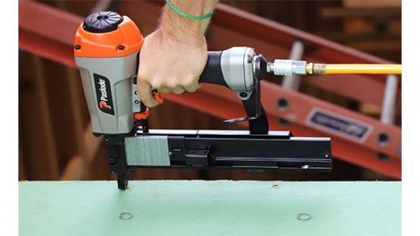 16 Gauge 15/16 Wide Crown Stapler N35645