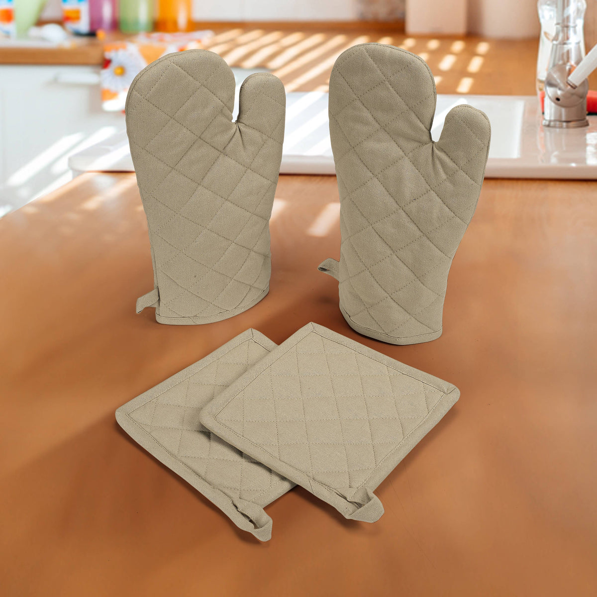 Beige 100% Cotton Oven Mitts & Pot Holders 4 Pack R69079