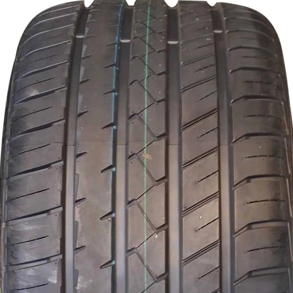 255/60R19 109H All Season Ultra High Performance Tires D209