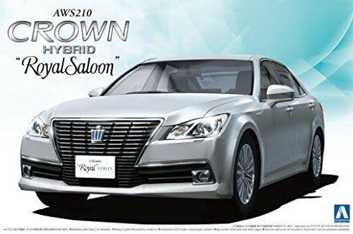 1/24 Scale Toyota Crown Hybrid Royal Saloon G 2012 Kit G3785